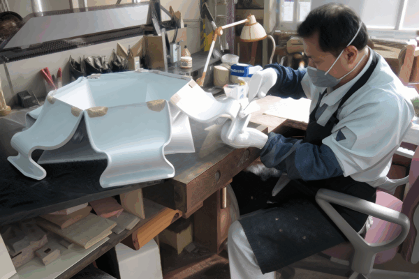 職人が手作業で仕上げるところに、完成度の高さがあります