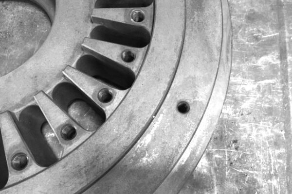 軸受鋼 無酸化処理（ソルトマルクエンチ法）